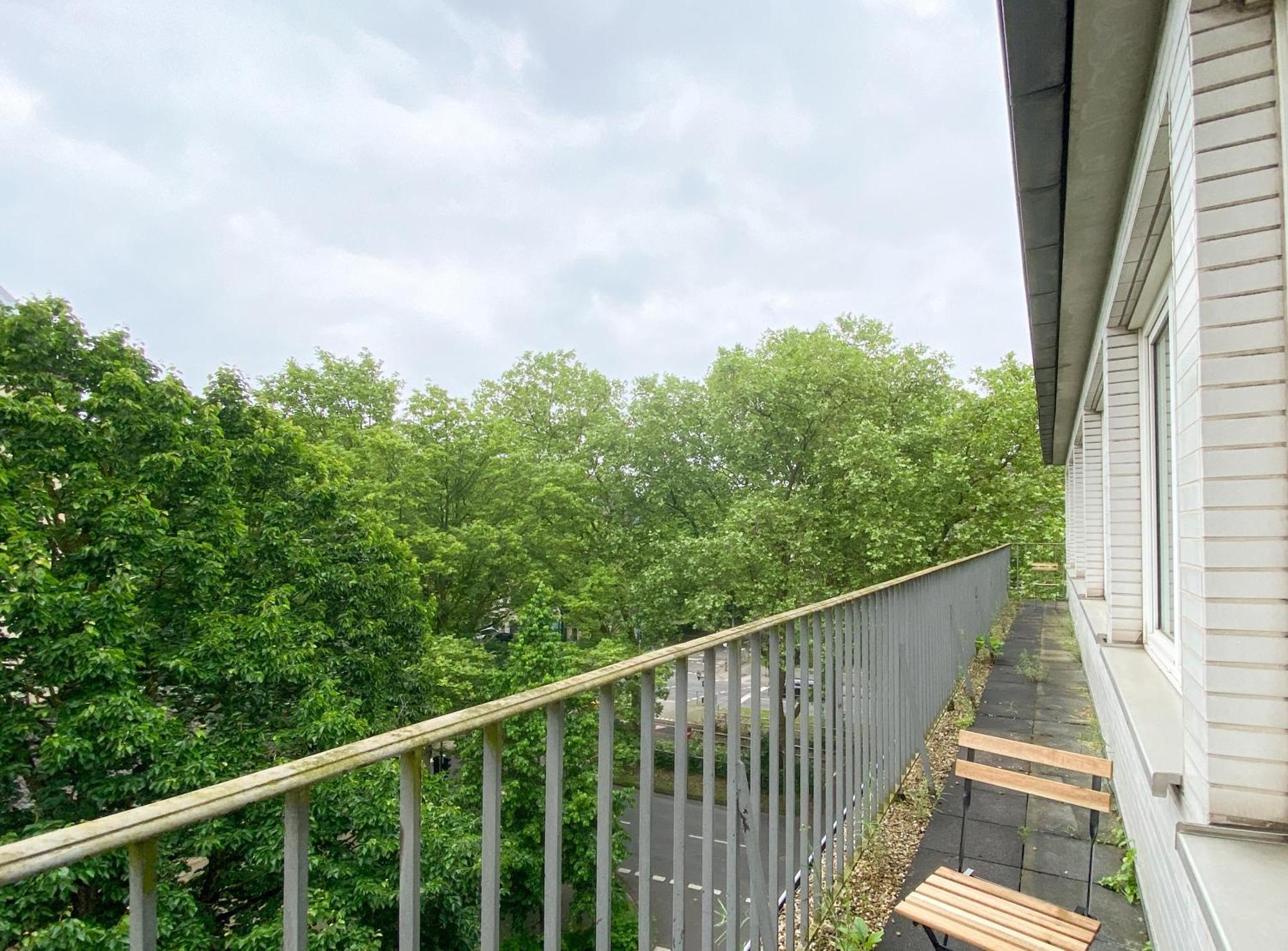 Apartment Duesseltal Messe 100Qm Dusseldorf Exterior photo